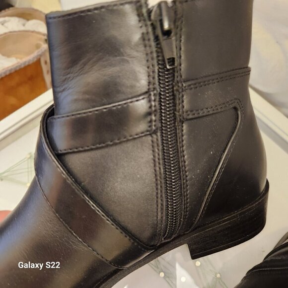 ROCKPORT "Vicky" Womens Leather Criss-Cross Ankle Boots. NIB. Size 6 - Picture 8 of 13